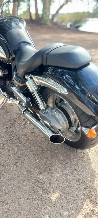 Moto Triumph Rocket 3