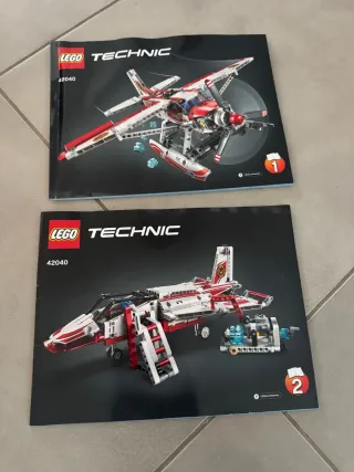 Avión de bomberos LEGO Technic