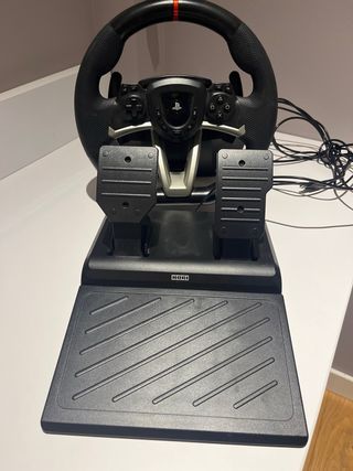 Volante Hori PS4/PC con Pedales