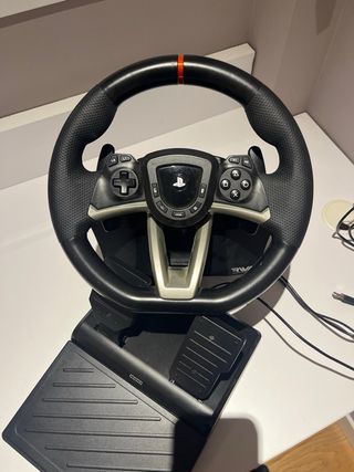 Volante Hori PS4/PC con Pedales