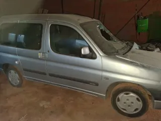 Motor Citroen Berlingo 2002