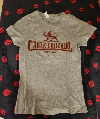 Camiseta Cable Cruzado punk macarra!