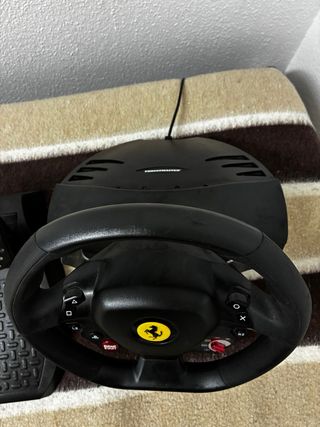 Volante Thrustmaster Ferrari Gen 2