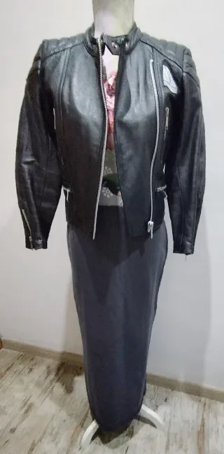 Falda chándal washed efecto. Zara