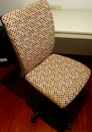 Mesa estudio 110x55cm + Silla Oficina