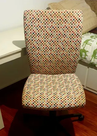 Mesa estudio 110x55cm + Silla Oficina