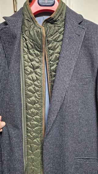 Americana paño pata de gallo con filos acolchados