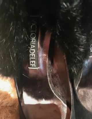 Zapatos de tacón Victoria Delef con pelo