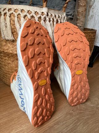 Zapatillas Normal Blancas y Naranja