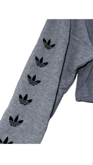 Sudadera Adidas gris cropped cremallera