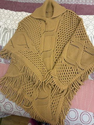 Poncho de lana para mujer