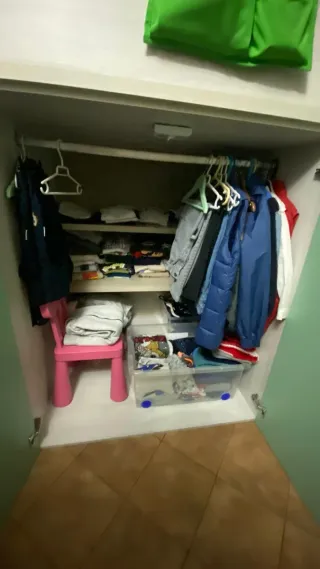 Cama tren con armario y regalo mesa