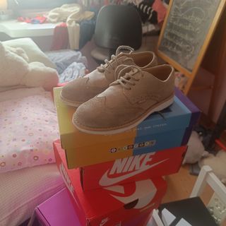 Zapato niño Paloski piel beige comunión