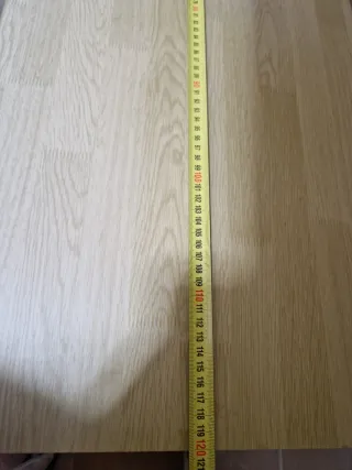 Mesa alta con 2 taburetes