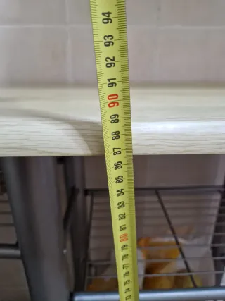 Mesa alta con 2 taburetes