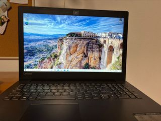Portátil Lenovo Ideapad 330 Negro.