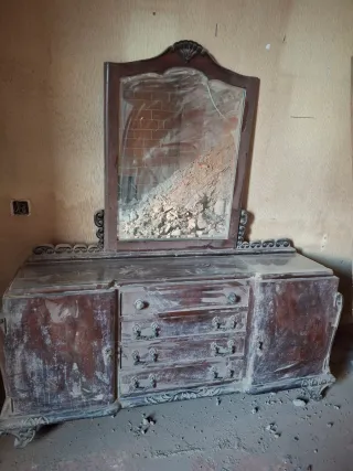 Cómoda Antigua Madera y Cristal