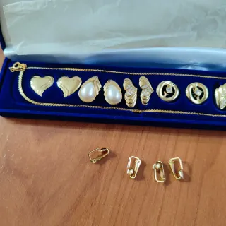 Conjunto bisutería collar y pendientes