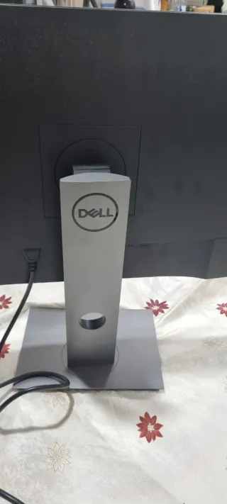 Monitor Dell Profissional Preto