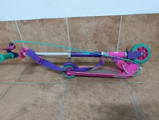 Patinete infantil rosa y morado