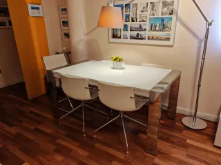 Conjunto de cuatro sillas silla Arper Catifa 46