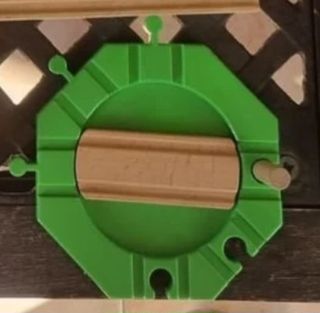 Plataforma giratoria tren madera Ikea Lillabo