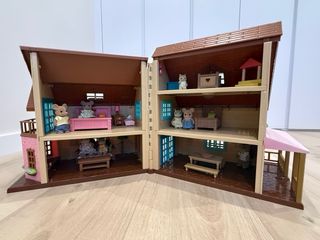 Casa Sylvanian Families con figuras