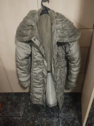 Abrigo beige talla L/XL