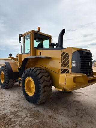Pala Cargadora Volvo L110E
