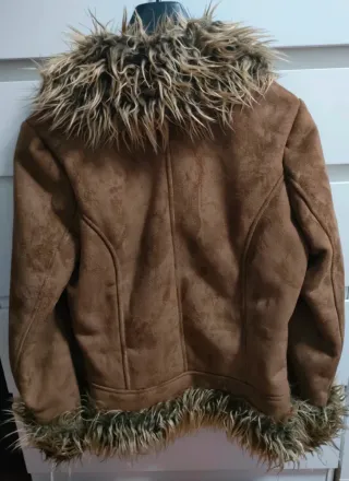 Chaqueta Zara pelo marrón