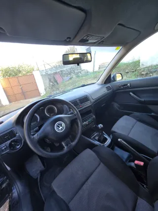 Volkswagen Golf 2002