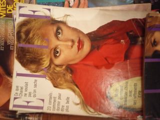 18 revistas antiguas ELLE en francés moda clásica