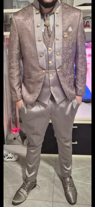 Traje de boda gitana oro y plata