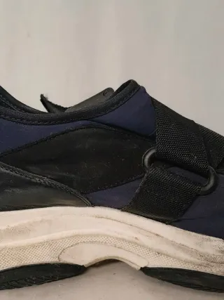 Zapatillas deportivas correas cruzadas