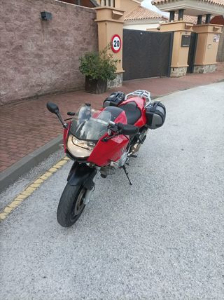 BMW F800S con Maletas