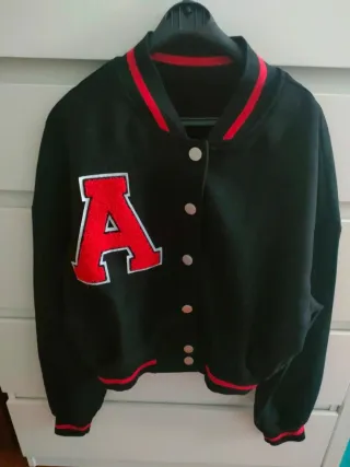 Chaqueta bomber negra