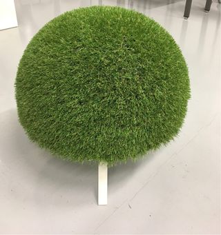 Pouf erba sintetica