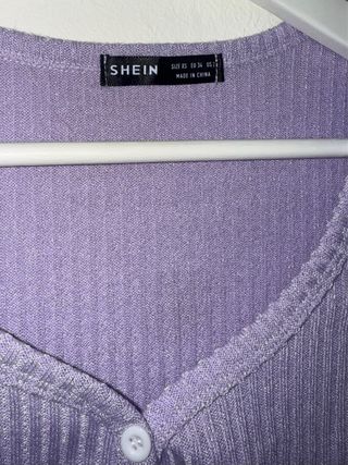 Camiseta SHEIN botones manga corta lila XS