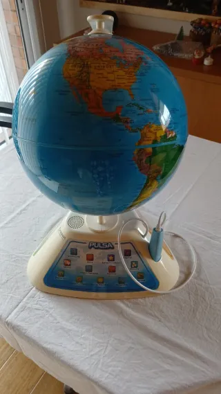 Globo Interactivo Oregon Scientific