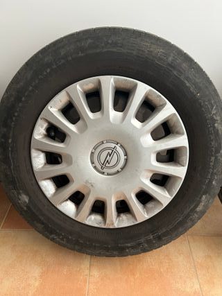 Juego 4 Llantas Opel + Neumáticos usados.