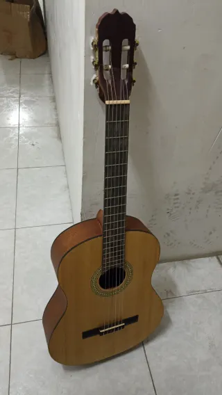 Guitarra Clásica Madera Natural