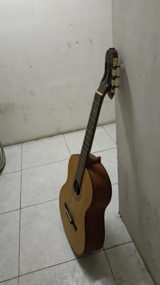 Guitarra Clásica Madera Natural