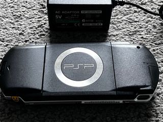 Sony PSP con más 30 Juegos sin un solo rayón