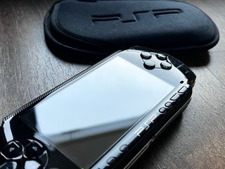 Sony PSP con más 30 Juegos sin un solo rayón