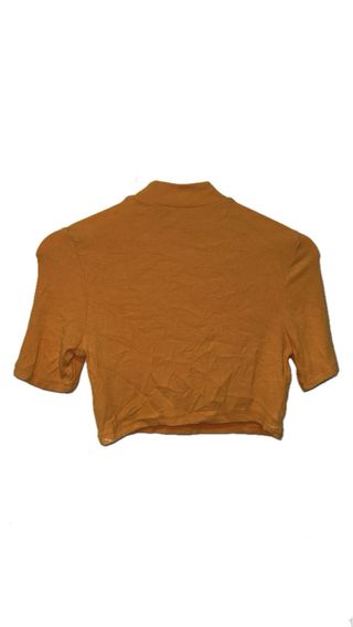 Camiseta naranja de manga corta