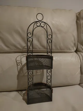 Estante de metal vintage