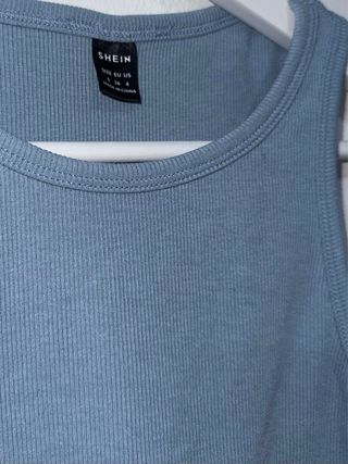 Camiseta tirantes SHEIN azul talla S