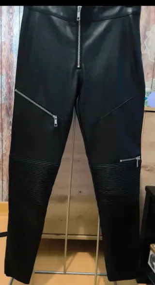 Pantalón motero Polipiel Zara Negro