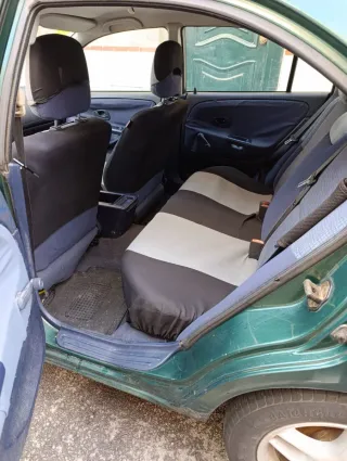 Mitsubishi Carisma 2002