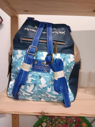 Mochila y estuche a juego